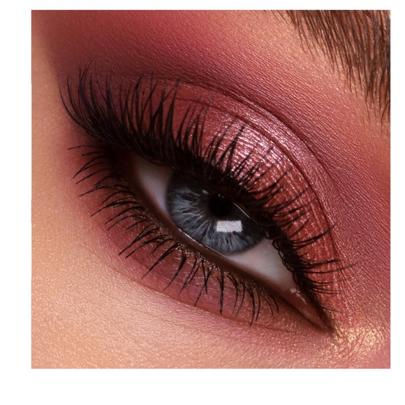 Divine Rose Luxe Eyeshadow Palette: Eternal Eden - Divine Rose II Collection - Picture 4 of 4